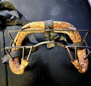 VERY RARE Vintage Leather Mask: Cloth Strap: Metal Cage: Original Sports Mask - Bild 1 von 4