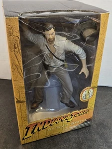 2003 NEU INDIANA JONES 10" VINYL STATUE DISNEY THEMENPARK EXKLUSIV COOL - Bild 1 von 5