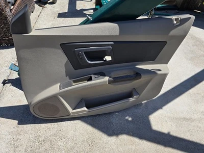 Panel de puerta lateral del pasajero delantero derecho Cadillac CTS 2003-2007 usado Foto 1 de 4