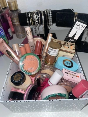 💄 Scatola solo trucco - Immagine 1 di 3