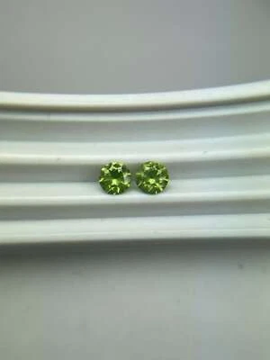 2 Demantoid Garnet Set - 0.78Ct x 2 - Andradite Garnet, Horsetail Demantoid Set - Image 1 of 4