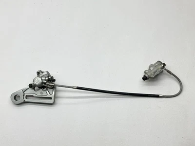 Conjunto de freno trasero Brembo Husqvarna FC250 2024 cilindro maestro de pinza 77013060044 Foto 1 de 4