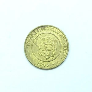 Chuck E Cheese Token 2005 Coin Birthday Party Arcade Games Collectible - Picture 1 of 3