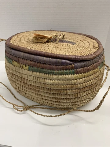 Walawa Hand-Woven Basket Sweetgrass Lidded W/Handle 12”x7” Nigeria W/ Tag Cover