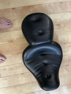 Harley Dyna Seat 06-17 Mustang Wide Touring Foto 1 de 4