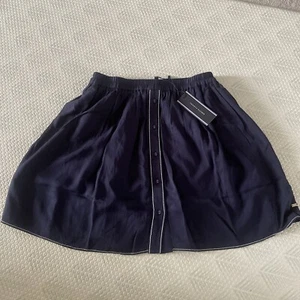 Tommy Hilfiger Navy White Stitch Mini Skirt Women’s Size UK8 Tommy Size 4 NWT - Picture 1 of 8
