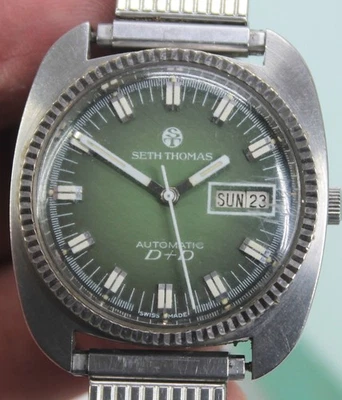 Vintage Seth Thomas Automatic D+D Date 17j ROAMER RUNNING Wrist Watch GREEN DIAL - Image 1 of 4