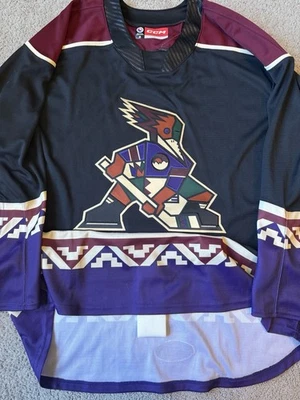 Camiseta deportiva Tucson Roadrunners Coyotes Arizona AHL CCM Kachina talla 58 nueva con etiquetas negra Foto 1 de 2