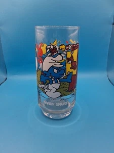 Bicchiere vintage pratico puffo Peyo 1983 da collezione costruttore appaltatore - Foto 1 di 2