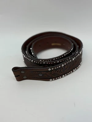 Cinturón de cuero con tachuelas y tachuelas florales Ariat para dama talla XL SIN HEBILLA Foto 1 de 4