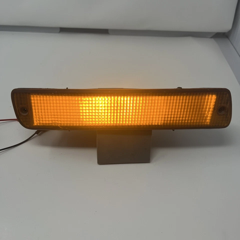 91-98 Toyota Land Cruiser 96-98 Lexus LX450 luz intermitente estacionamiento conductor delantero Foto 1 de 4