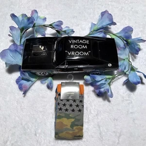 Art Class NWT 2 Pairs Crew Socks Boys L (3-10) - Picture 1 of 5