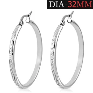 Orecchini a cerchio rotondi in acciaio inossidabile tono argento, 1,25" - Foto 1 di 1