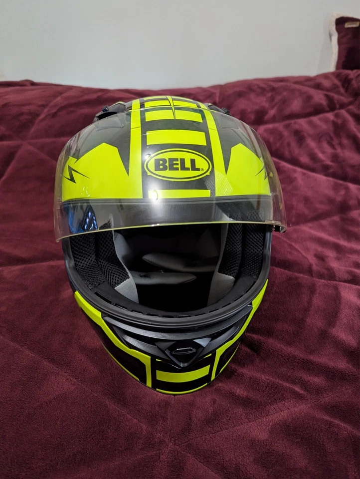 Capacete de motocicleta BELL com aberturas e viseira - Viseira alta Verde limão/preto (pequeno) - Imagem 1 de 4
