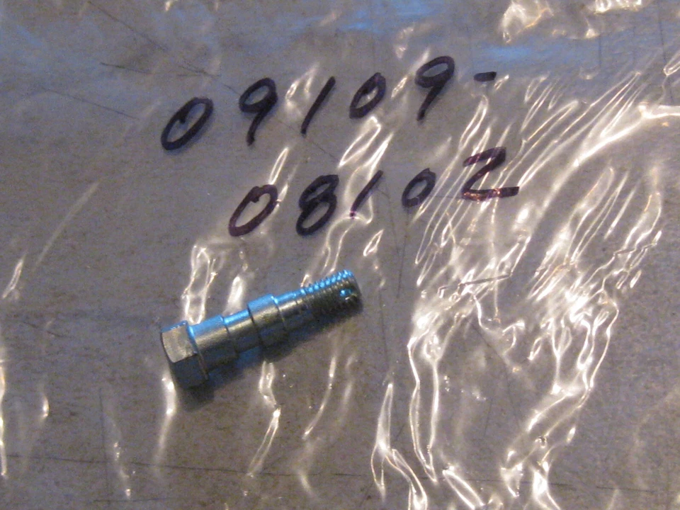 YAMAHA DT1/DT1MX TENSOR TORQUE LINK PERNO 68-70 ¡NOS! Foto 1 de 1