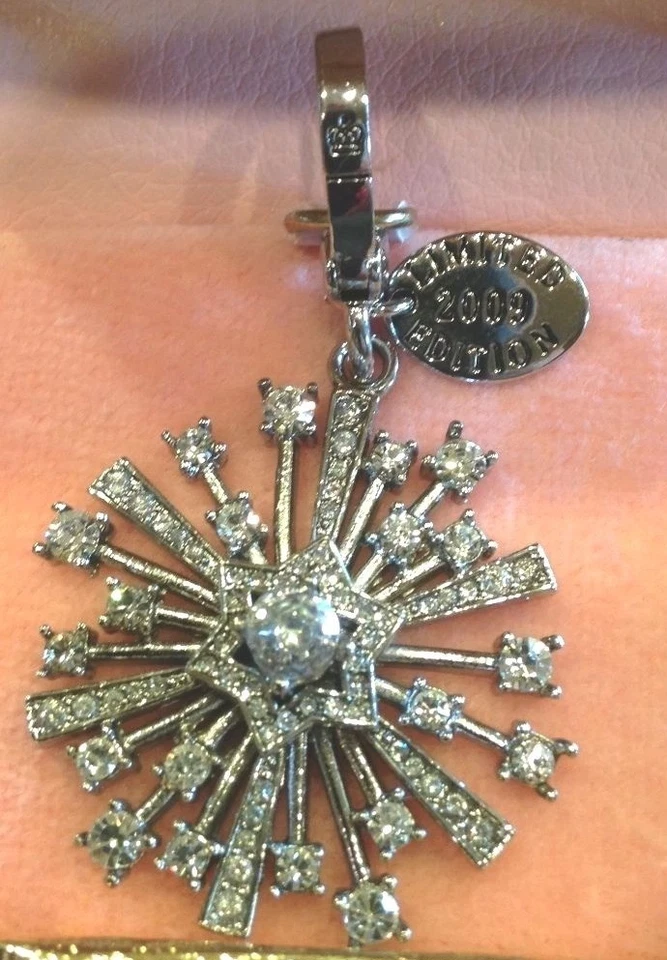 Juicy Couture Ltd Ed 2009 Snowflake Charm - RARE Yjru3317