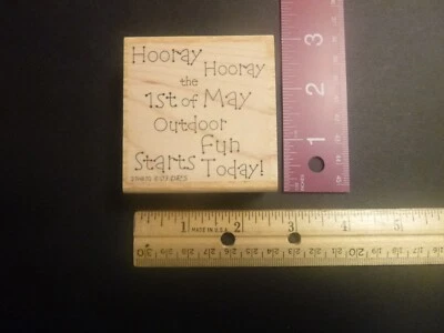 стих - Hooray Hooray 1 мая... - резиновый штамп - крепление по дереву - Изображение 1 из 3