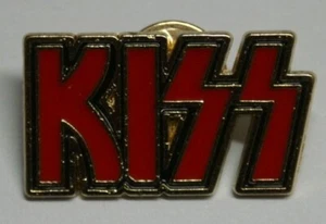 SN622 Beso Rock and Roll Banda Esmalte Logo Solapa Prendedor NUEVO Sombrero Tac - Imagen 1 de 2