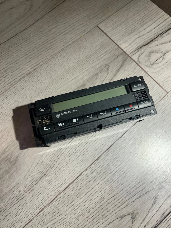 2002 VOLKSWAGEN GOLF MK4 HEATER CLIMATE CONTROL PANEL - Image 1 of 4