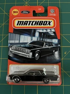 2024 MATCHBOX - 1964 LINCOLN CONTINENTAL MBX SHOWROOM 21/100 SCHWARZ NEU FÜR 2024 - Bild 1 von 2