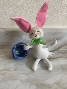 Annalee Doll Spring Easter Bunny Rabbit 2009 With Purple Wicker Basket - Picture 1 of 9