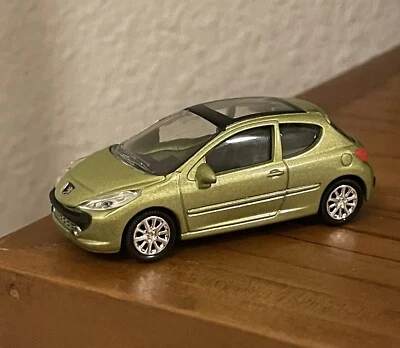 Modellino Norev Peugeot 207 Verde 1/64 1:64 3 Inches Auto Nuova Con Scatola - Immagine 1 di 4