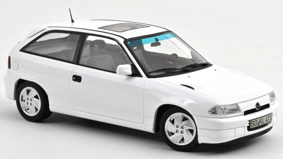 OPEL ASTRA GSì 1991 Casablancaweiss  1/18 183673 Norev - Immagine 1 di 1
