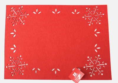 Essential Home Red Christmas Holiday Snowflake Border Felt Placemat Set of 3 - Image 1 of 2