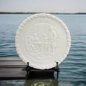 Plate #2 Fenton Milk Glass Portrait of Liberty Bicentennial Commemorative Plate - Picture 1 of 5