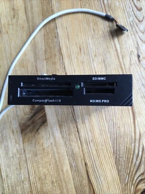 Kartenleser  intern 4 fach - Bild 1 von 2