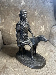 Vintage JEANNE RYNHART BRONZED FIGURE IRISH CUCHULAINN WITH DOG - Picture 1 of 6