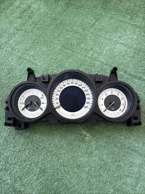 SPEEDOMETER CLUSTER Mercedes-Benz C250 C300 C350 C63 2013 13 2049004309 1165386 - Image 1 of 4