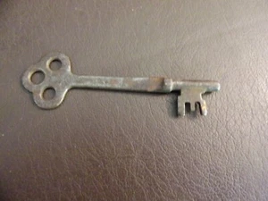 JFW Vintage Skeleton Key - Picture 1 of 4