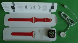 AppleWatch 4 mit Silikonband Sportband + Ladekabel - Bild 1 von 6