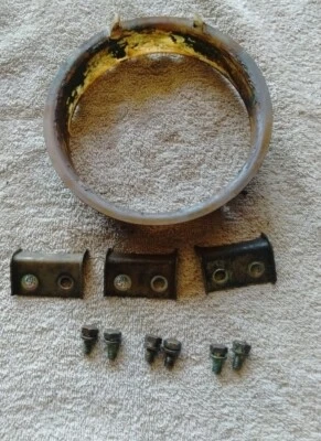 Raro Yamaha YS624W Soplador de Nieve Chute Cuña Buje y Abrazadera de Sujeción Retenedores AHORRA Foto 1 de 4