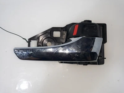 6920533111C0 INNERER HINTERER RECHTER GRIFF / 6920533111C0 / 1361399 FÜR TOYOTA - Imagem 1 de 4