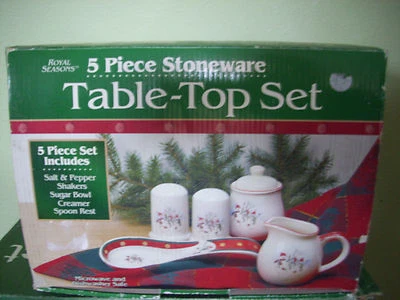 Juego de accesorios de mesa de 5 piezas de gres Royal Seasons para vacaciones de Navidad  Foto 1 de 2