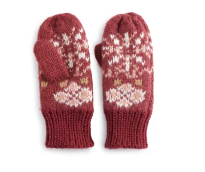 SONOMA Goods for Life Fair Isle The Supercozy Mittens, precio de venta sugerido por el fabricante 24 USD () Foto 1 de 2