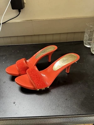 Tacones altos Dolce and Gabana talla 7 Foto 1 de 4