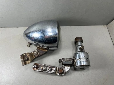 Gruppo luce Radius Bici Epoca Fanale e  Dinamo B49  anni 40 funzionati - Image 1 of 4