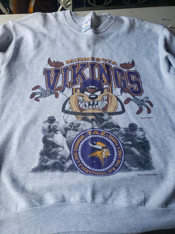 Vintage   Rare 1992 Tasmanian Devil Warner Bros  Minnesota Vikings  Sweater Cover