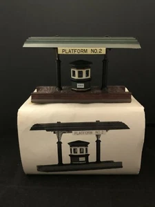 Dept. 56 Heritage Village #55751 VICTORIA STATION TRAIN PLATFORM w/ Box Mint! - Picture 1 of 7