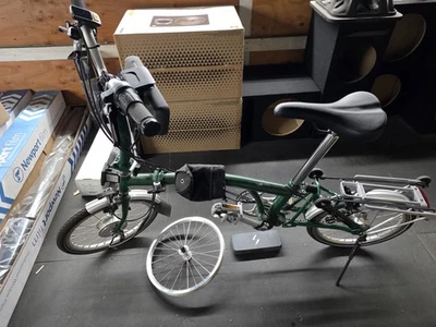 Brompton   C Line Explore  Folding Bike  with  Rack - Mid(6-speed) - Image 1 of 4