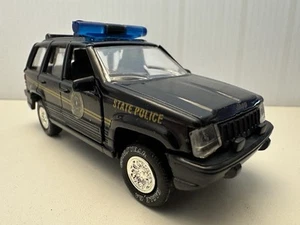 1996 Road Champs WEST VIRGINIA STATE POLICE JEEP CHEROKEE Die Cast 1/43 - Picture 1 of 5
