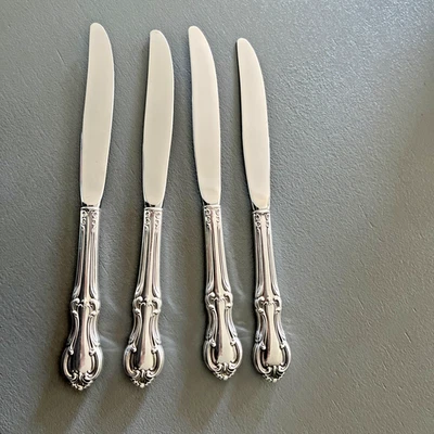 4 cuchillos de cena i979 vintage de plata internacional "Joan Of Arc" Foto 1 de 4