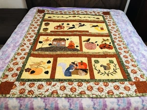 Applikation Quilt Herbst Kürbisse Eichhörnchen Katze Nüsse Eule Hütte Handarbeit artesisch neu - Bild 1 von 14