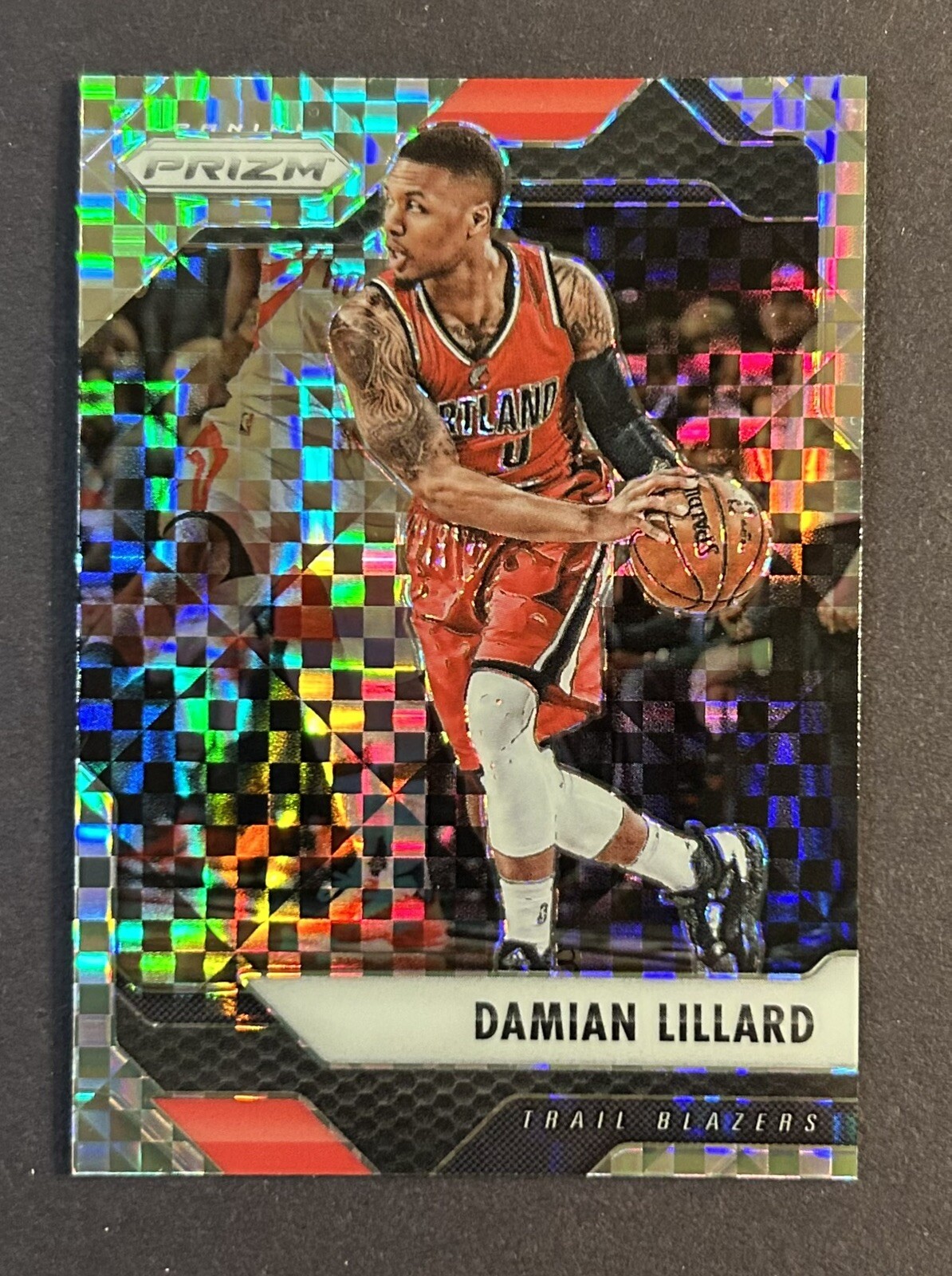 2016-17 Panini Prizm Retail Starburst Prizm Damian Lillard #271