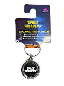 Space Invaders Spinner Keyring Keychain Officially Licensed Numskull - New - Picture 1 of 3