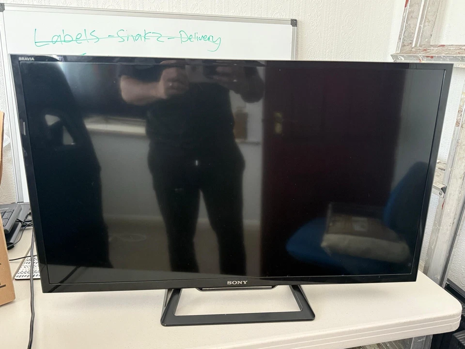 Sony Bravia KDL32RE403 32" HD Ready HDR Television - Image 1 of 1