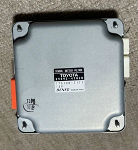Genuine Toyota Prius Hybrid Voltage Sensor Control Module 89892-47020 From Japan - Picture 1 of 5